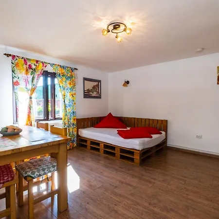 Sunset Апартаменти *